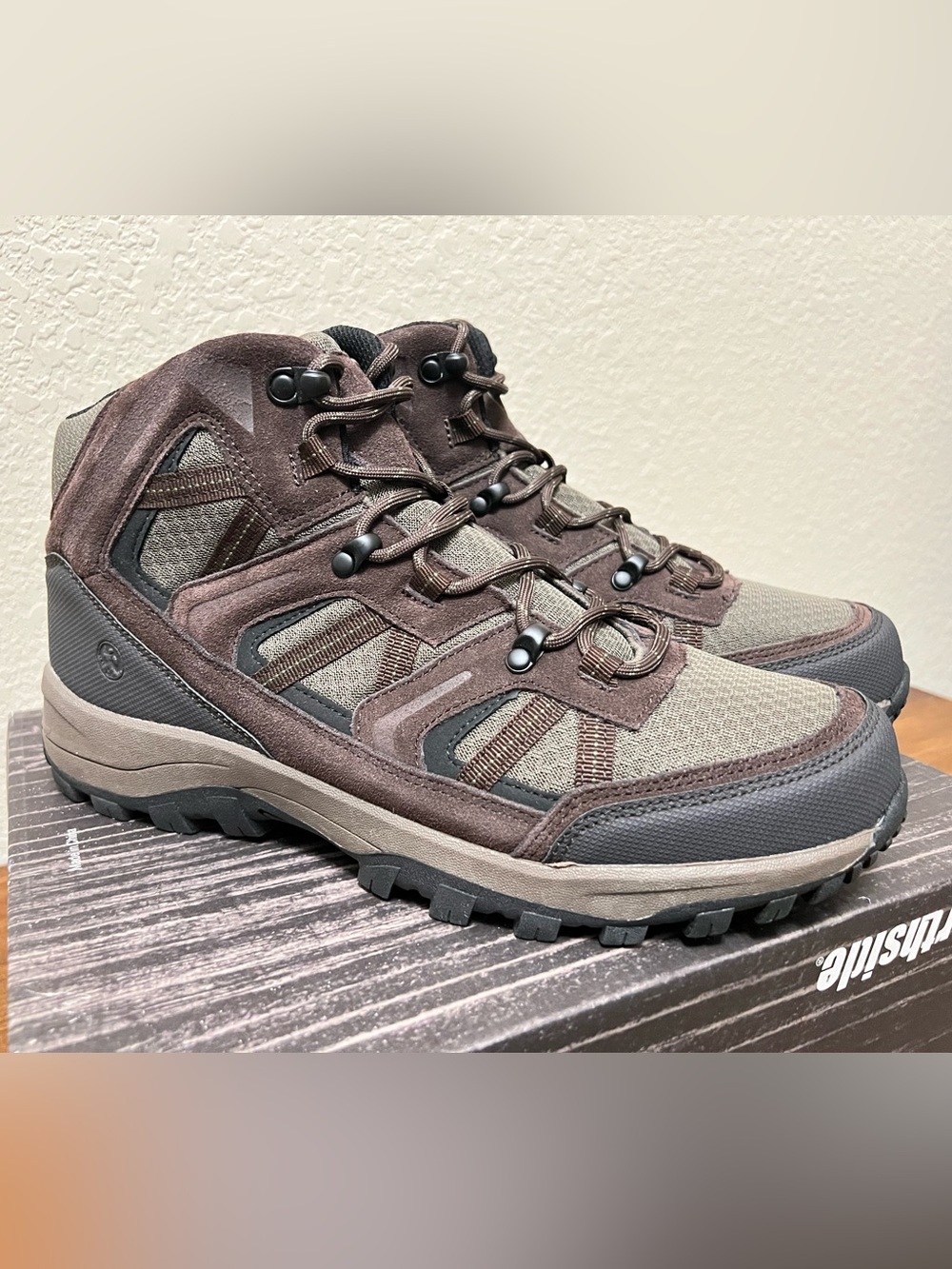 Northside Size 11 Men's Brown Hiking Boots - Brand New